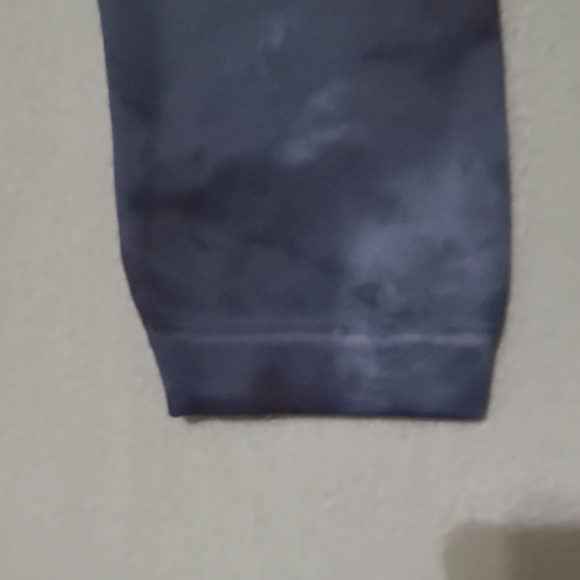 SPANX Look At Me Now Ecocare Deep Blue Tie-Dye Ankle Leggings - Size Medium - Picture 5 of 12